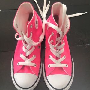 Girls hot pink converse